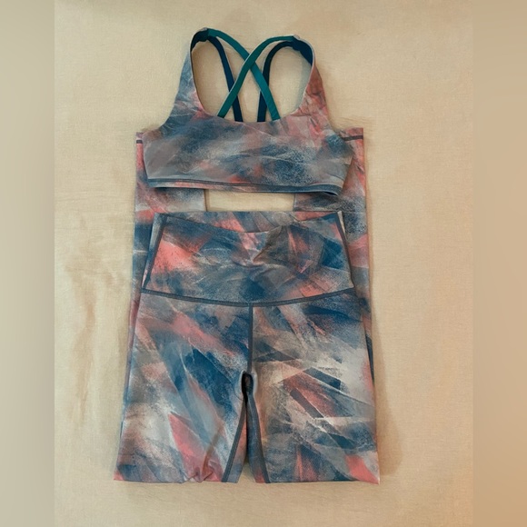 Ivivva Sports Bra & Leggings - Picture 1 of 8